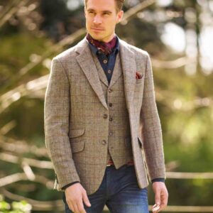 Wellington harris tweed blazer i sand tern.